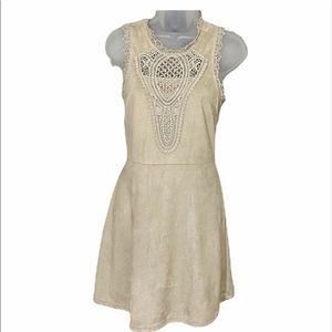 Rue 21 beige Suede dress with crotchet appliqué M